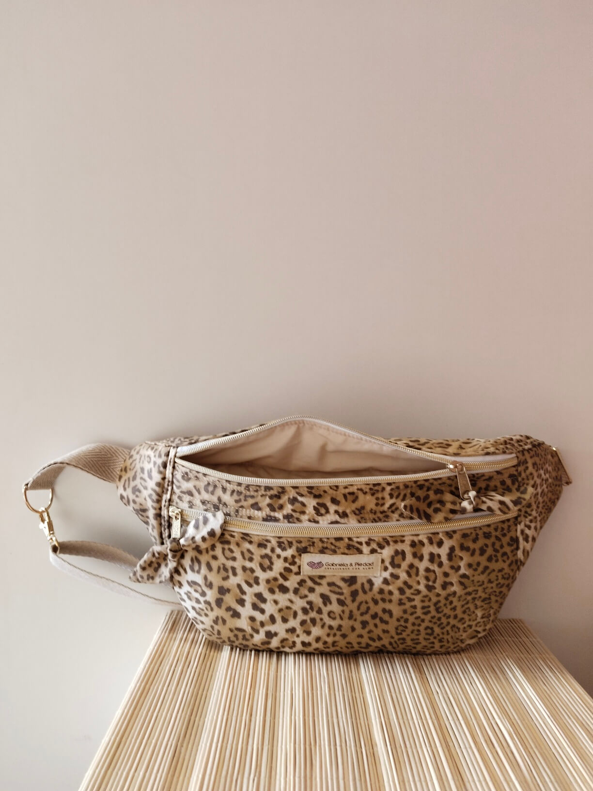 Riñonera grande de Doble Cremallera " Nashira" Animal Print - Imagen 5